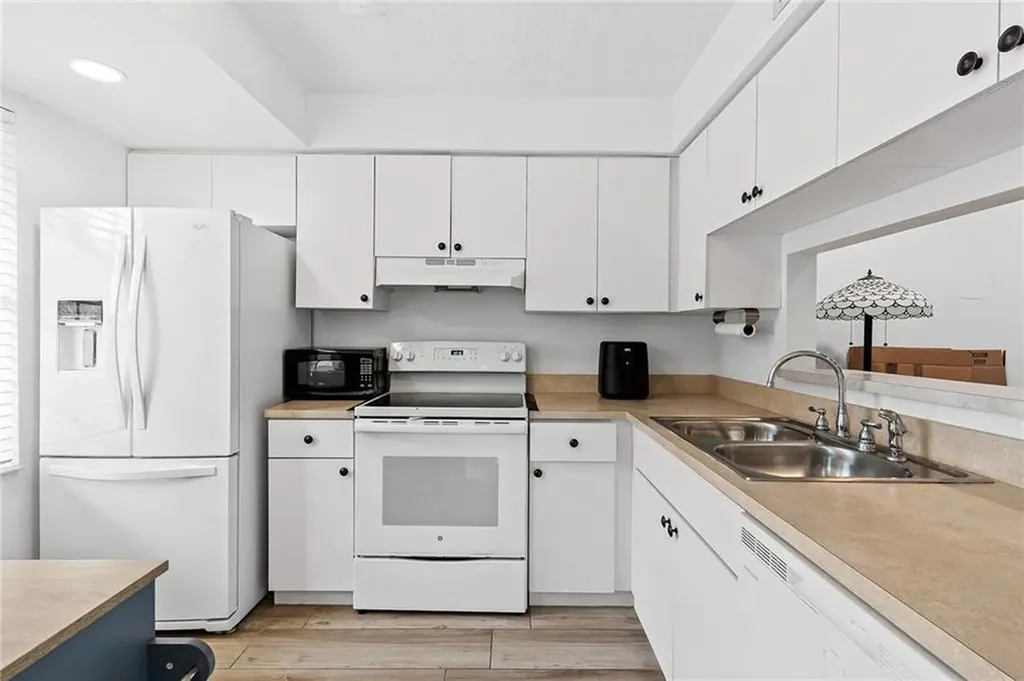 247 City View Drive Fort Lauderdale FL 33311