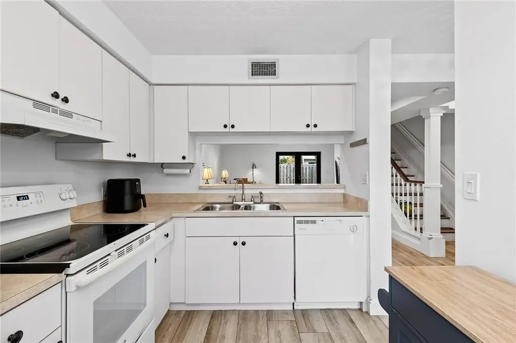 247 City View Drive Fort Lauderdale FL 33311
