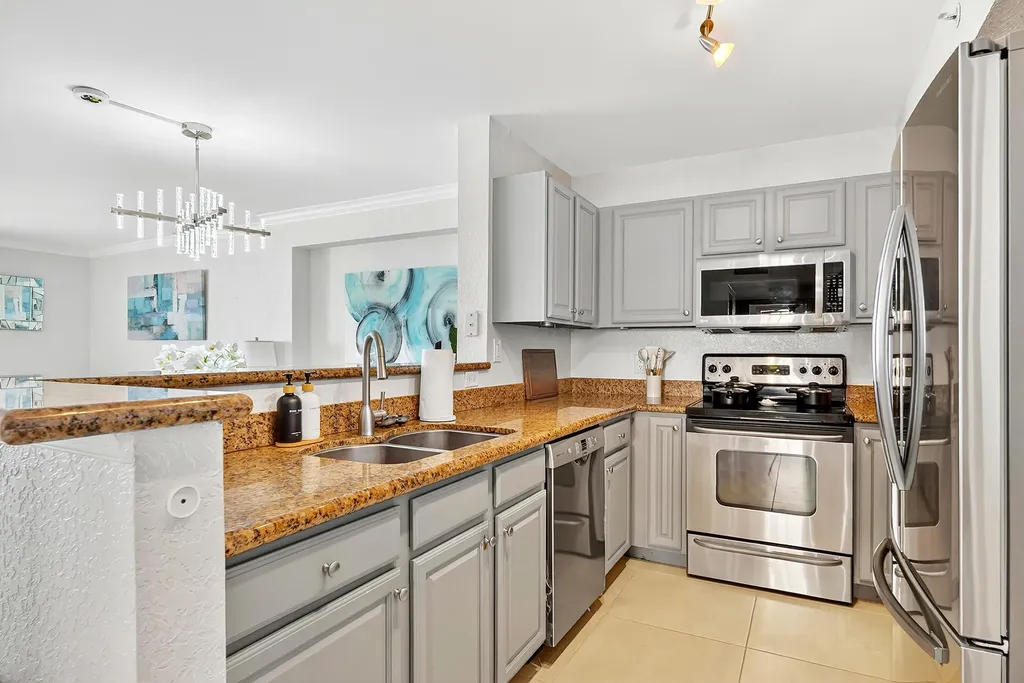 1801 N Flagler #701 Drive West Palm Beach FL 33407