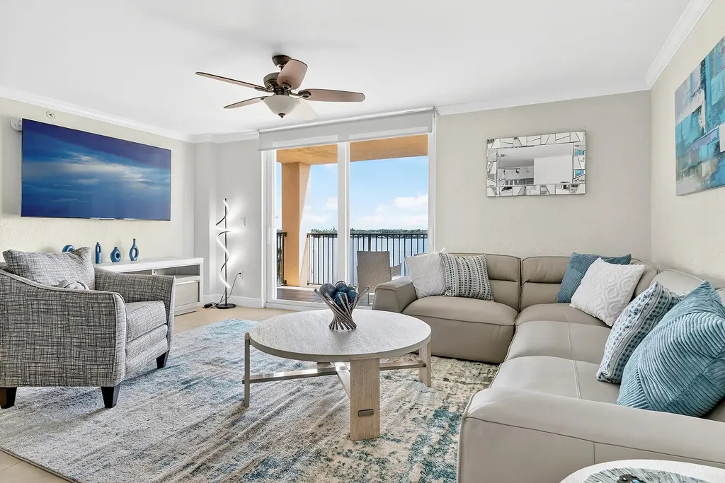 1801 N Flagler #701 Drive West Palm Beach FL 33407