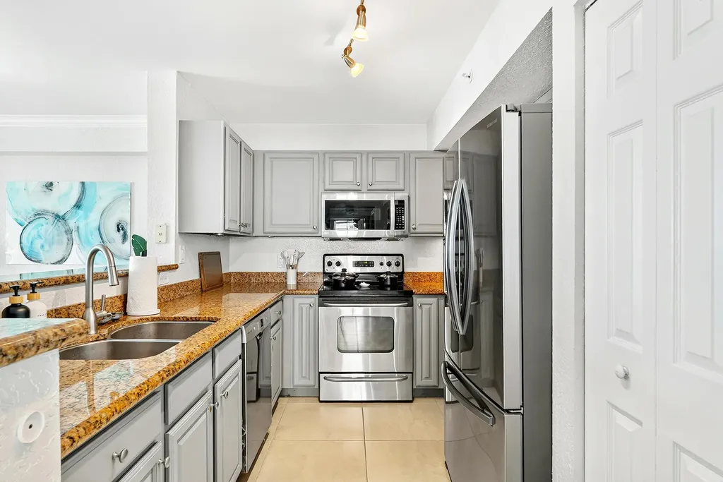 1801 N Flagler #701 Drive West Palm Beach FL 33407