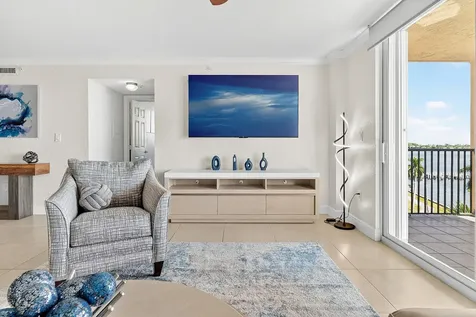 1801 N Flagler #701 Drive West Palm Beach FL 33407