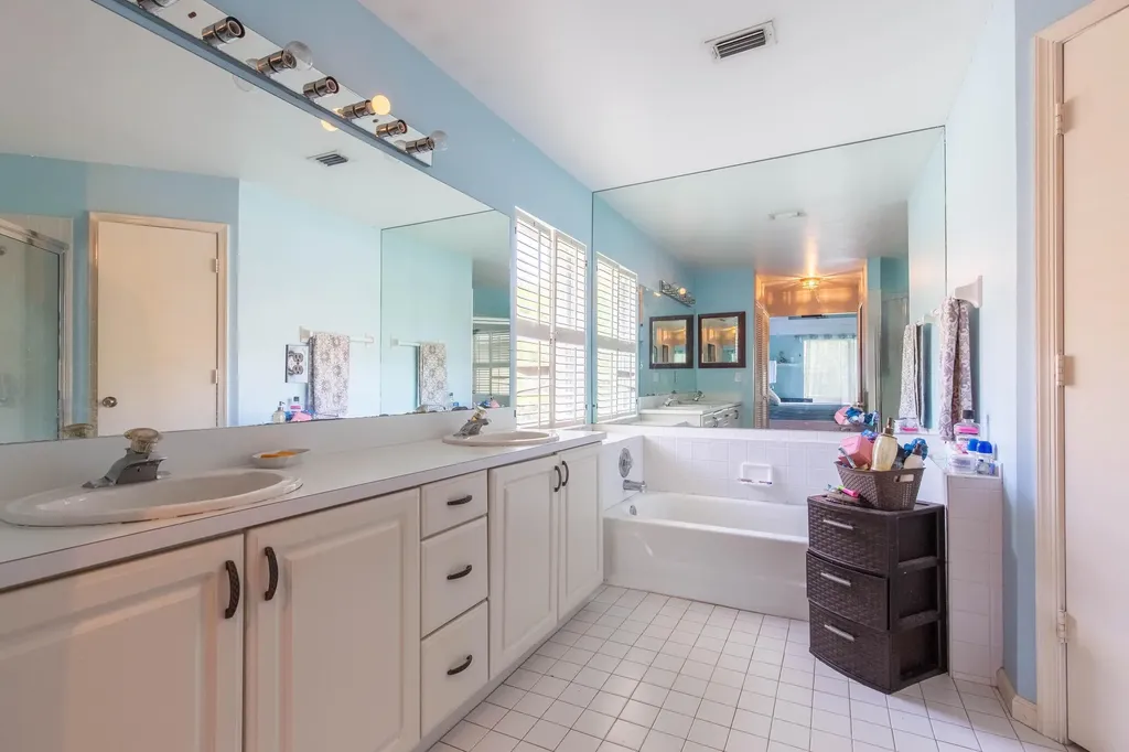 15157 Oak Chase Court Wellington FL 33414