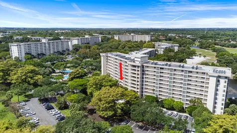 3499 Oaks Way Pompano Beach FL 33069