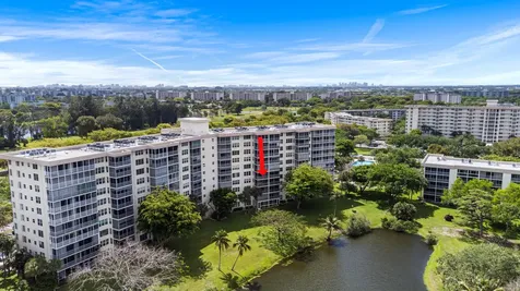 3499 Oaks Way Pompano Beach FL 33069