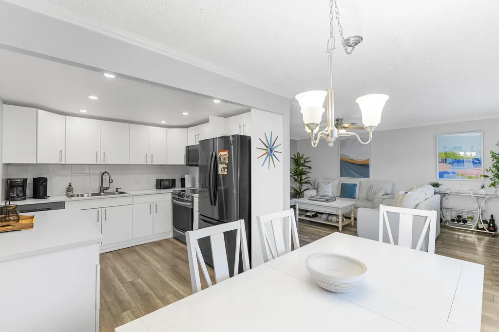 1032 Ventnor H Crescent Deerfield Beach FL 33442
