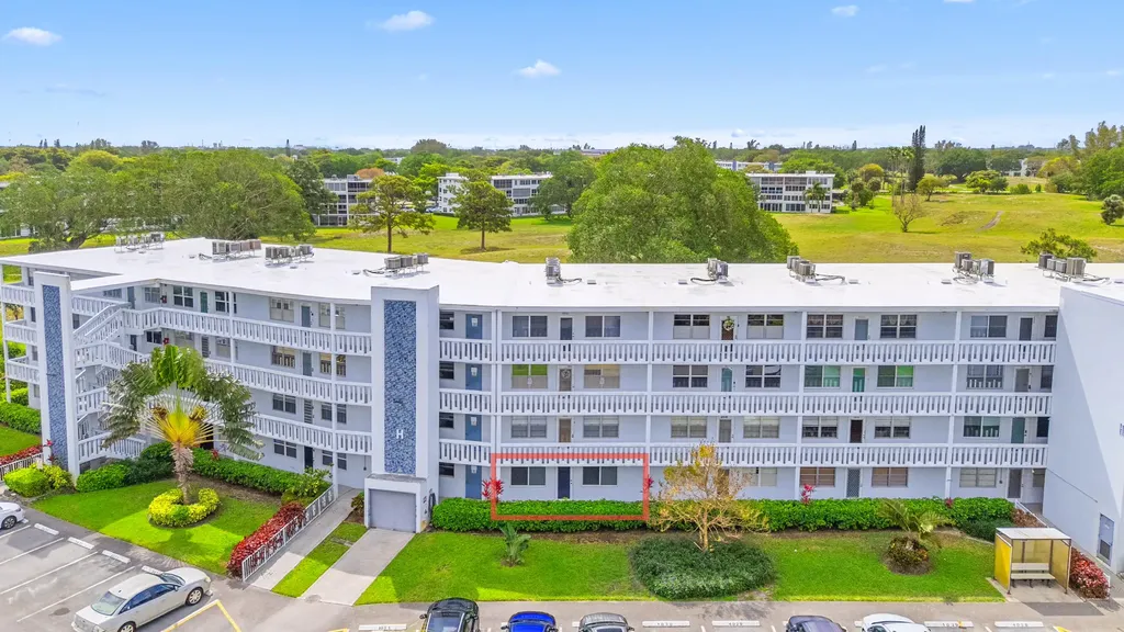 1032 Ventnor H Crescent Deerfield Beach FL 33442