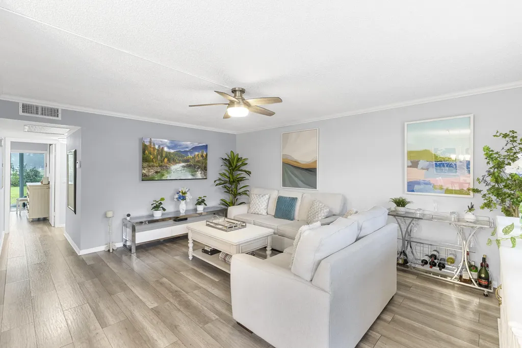1032 Ventnor H Crescent Deerfield Beach FL 33442