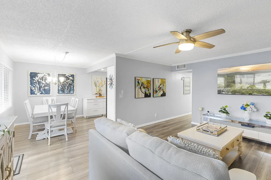 1032 Ventnor H Crescent Deerfield Beach FL 33442