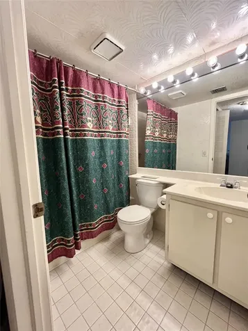 9691 N Belfort Circle Tamarac FL 33321