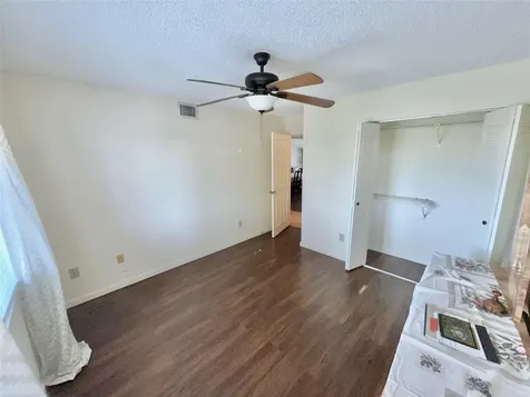 9691 N Belfort Circle Tamarac FL 33321