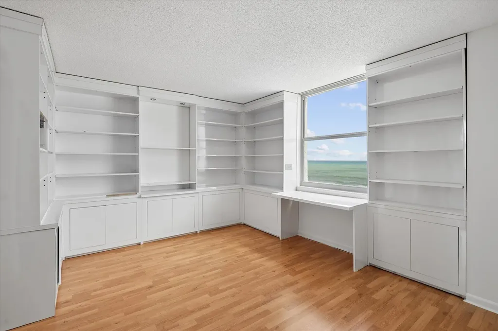 1010 S Ocean Boulevard Pompano Beach FL 33062