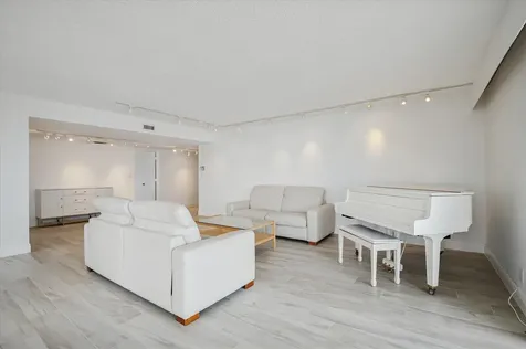 1010 S Ocean Boulevard Pompano Beach FL 33062
