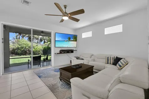 5801 SE Crooked Oak Avenue Hobe Sound FL 33455