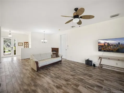 155 56th Drive SW Vero Beach FL 32968