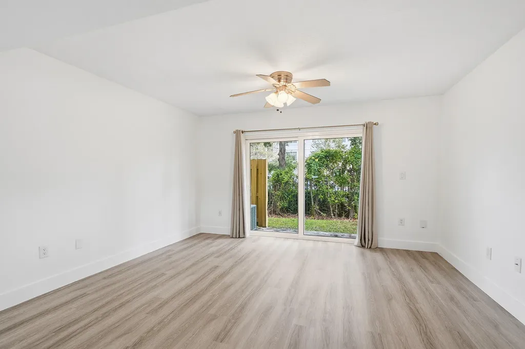 3832 NW 90th Avenue Sunrise FL 33351