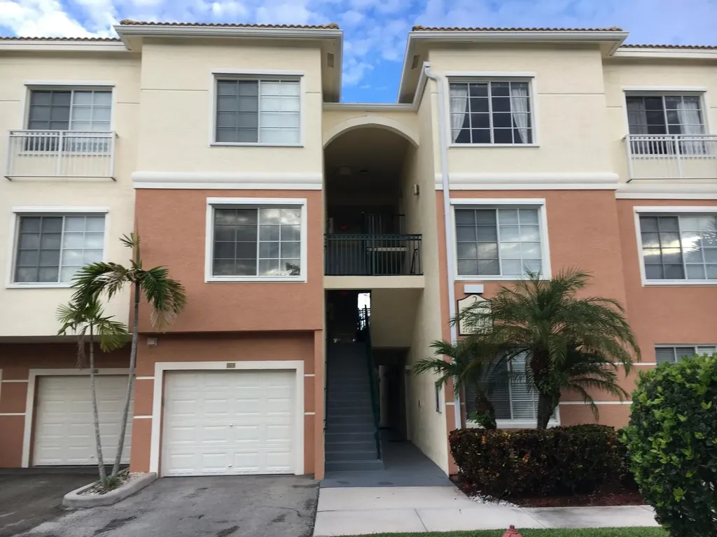 2308 E Myrtlewood Circle Circle E Palm Beach Gardens FL 33418