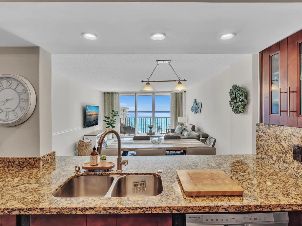 1150 Hillsboro Mile Hillsboro Beach FL 33062