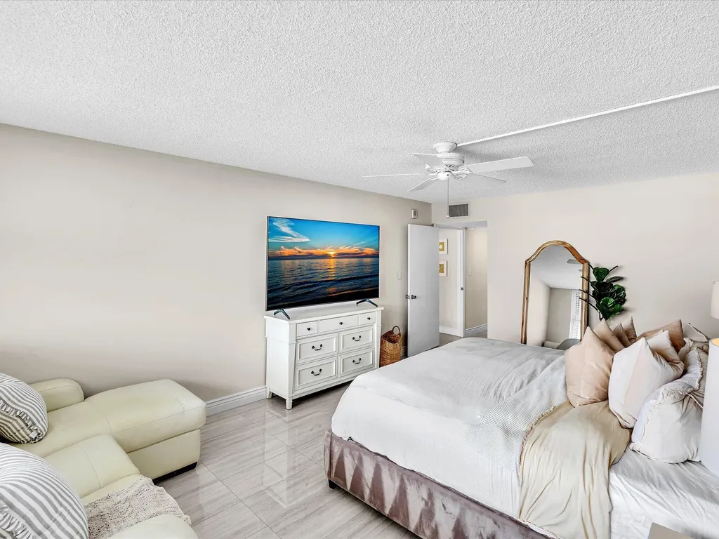 1150 Hillsboro Mile Hillsboro Beach FL 33062