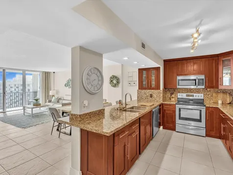 1150 Hillsboro Mile Hillsboro Beach FL 33062