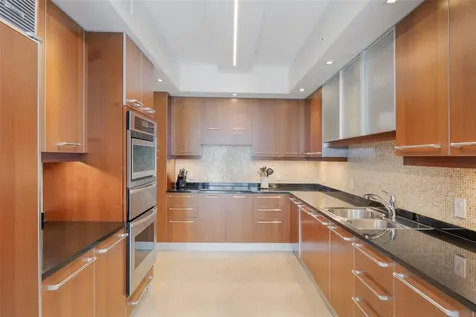 3101 S Ocean Drive Hollywood FL 33019