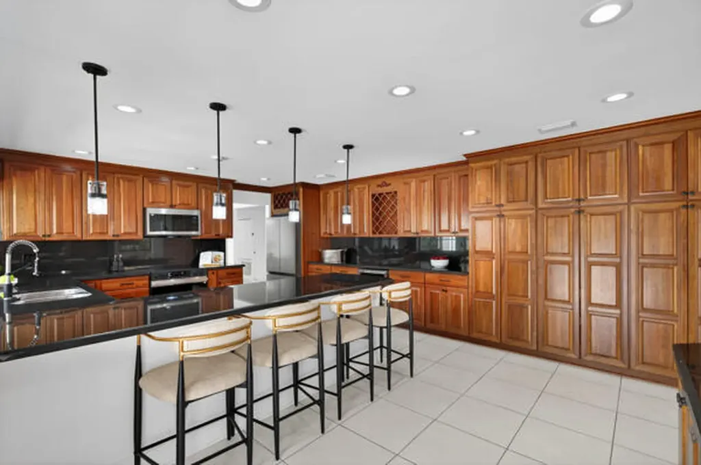 5510 W Castlegate Avenue Davie FL 33331