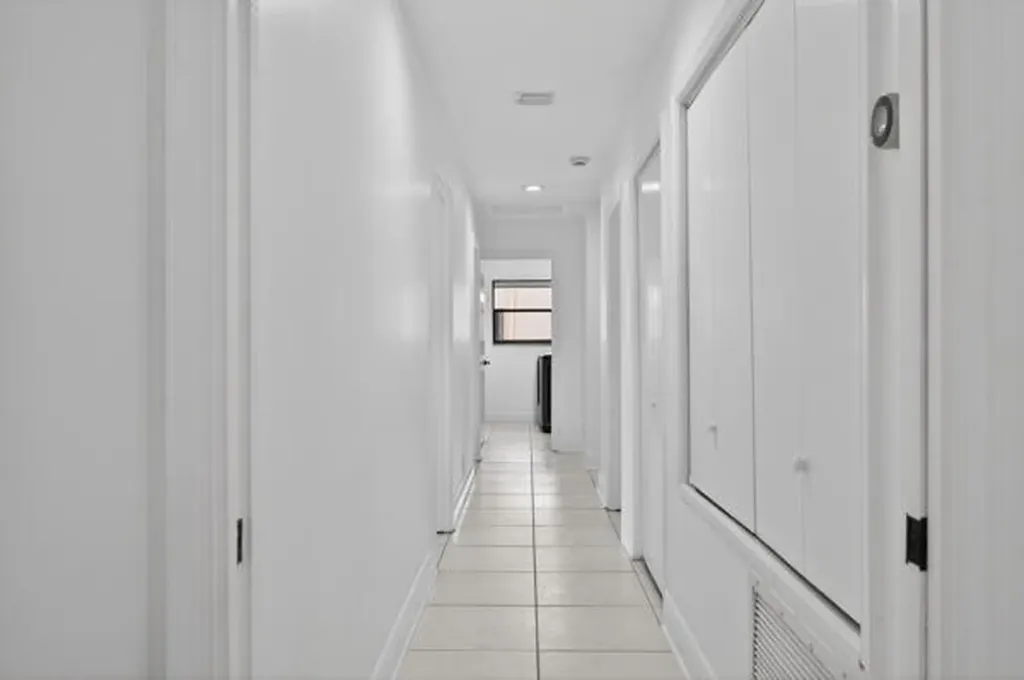 5510 W Castlegate Avenue Davie FL 33331