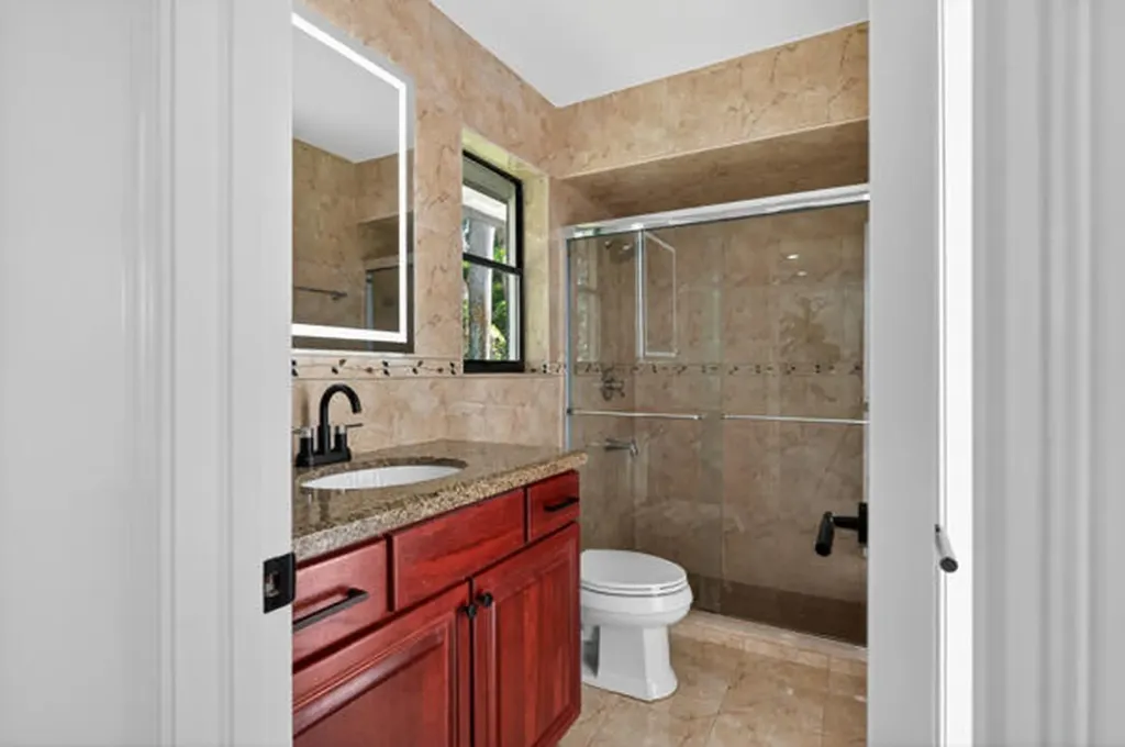 5510 W Castlegate Avenue Davie FL 33331
