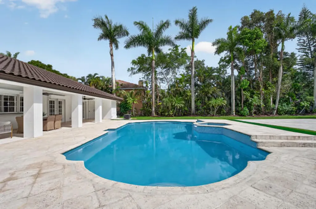 5510 W Castlegate Avenue Davie FL 33331