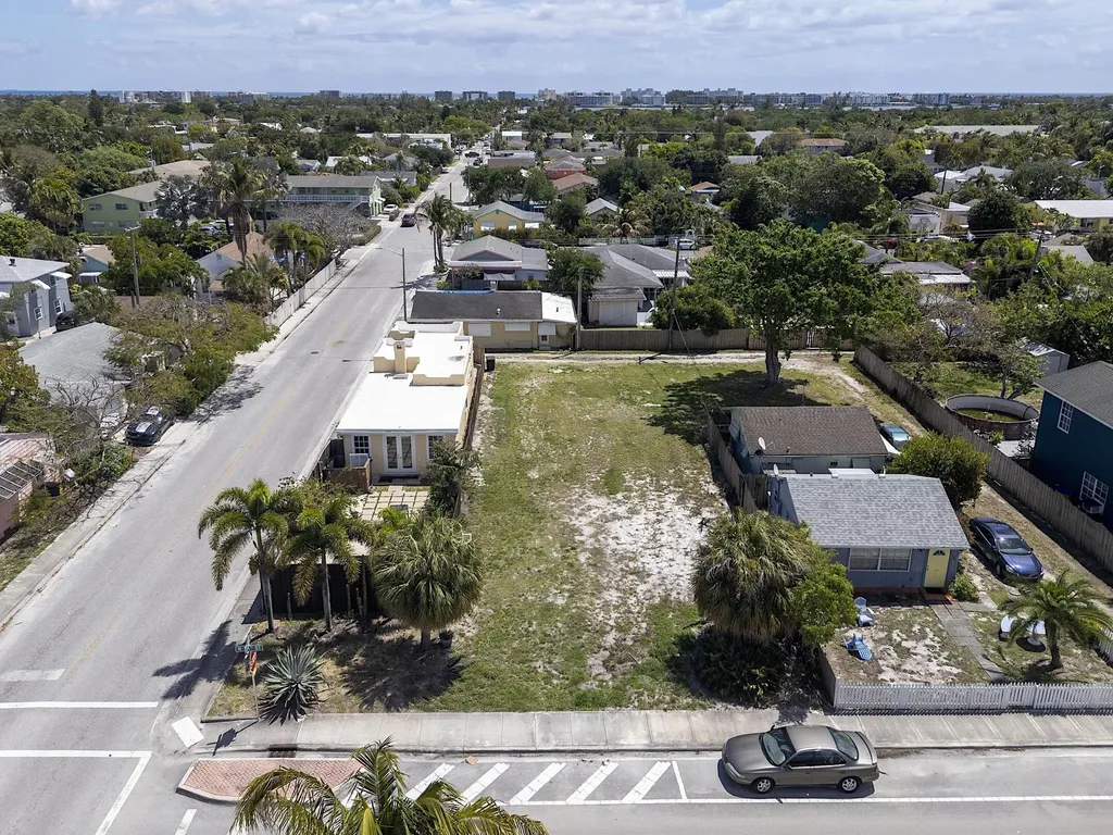 628 N K Street Lake Worth Beach FL 33460