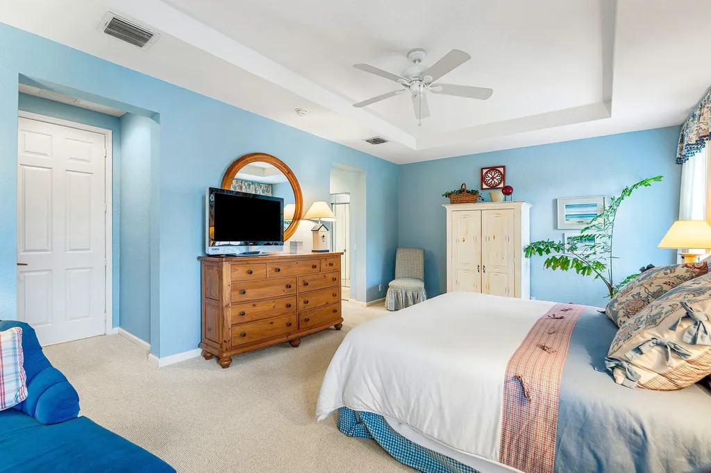 123 Via Castilla Jupiter FL 33458