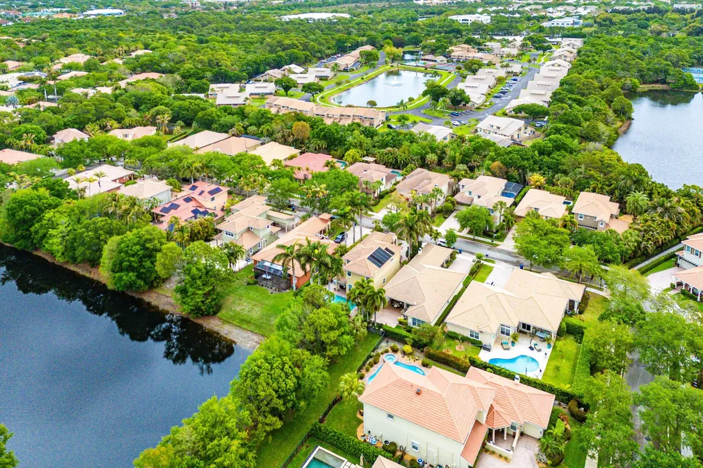 123 Via Castilla Jupiter FL 33458