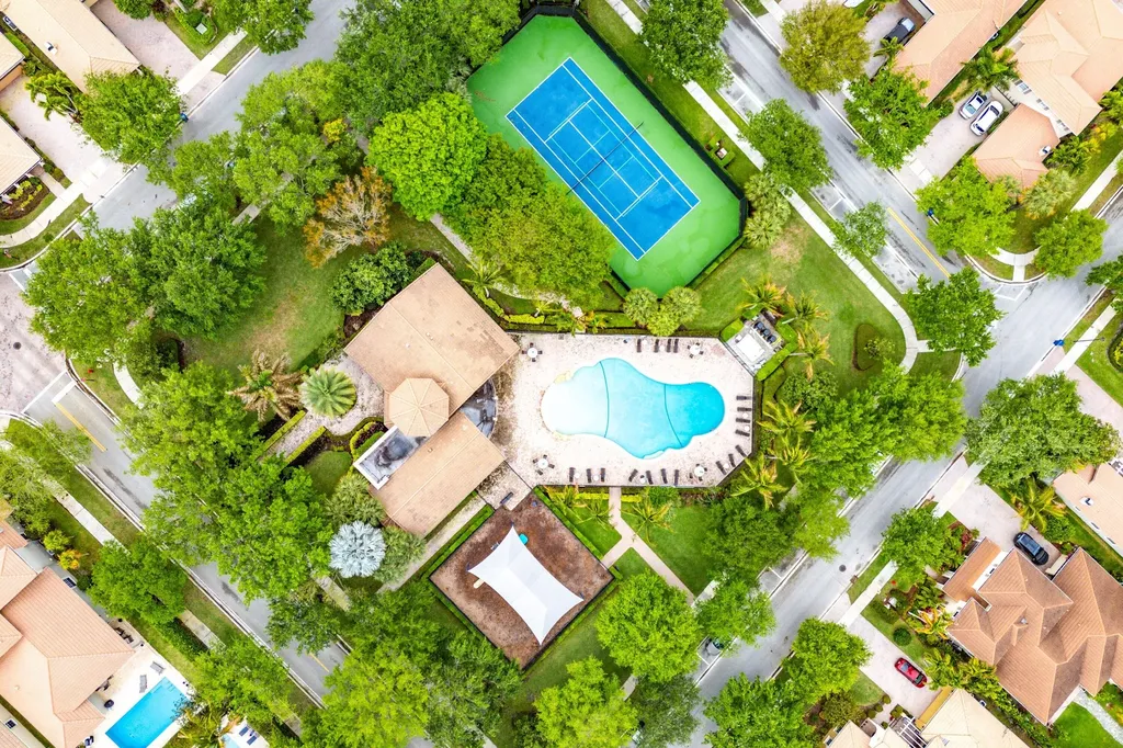 123 Via Castilla Jupiter FL 33458