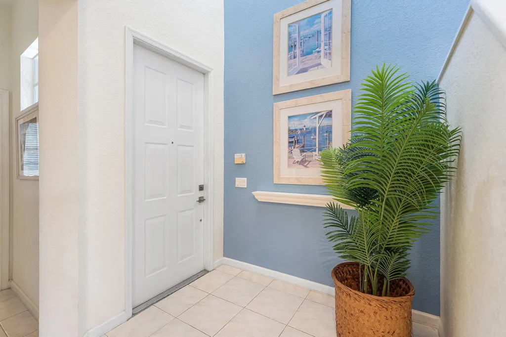 123 Via Castilla Jupiter FL 33458