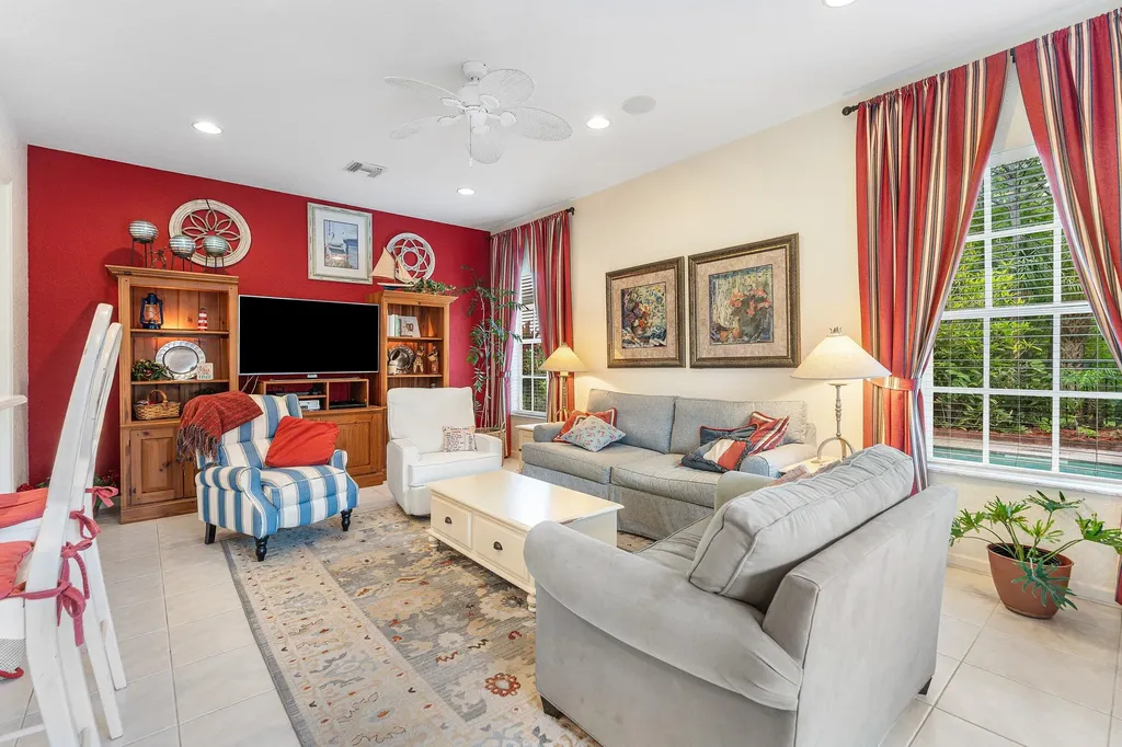 123 Via Castilla Jupiter FL 33458