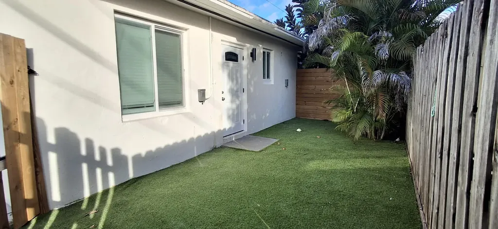 1534 Van Buren Street Hollywood FL 33020