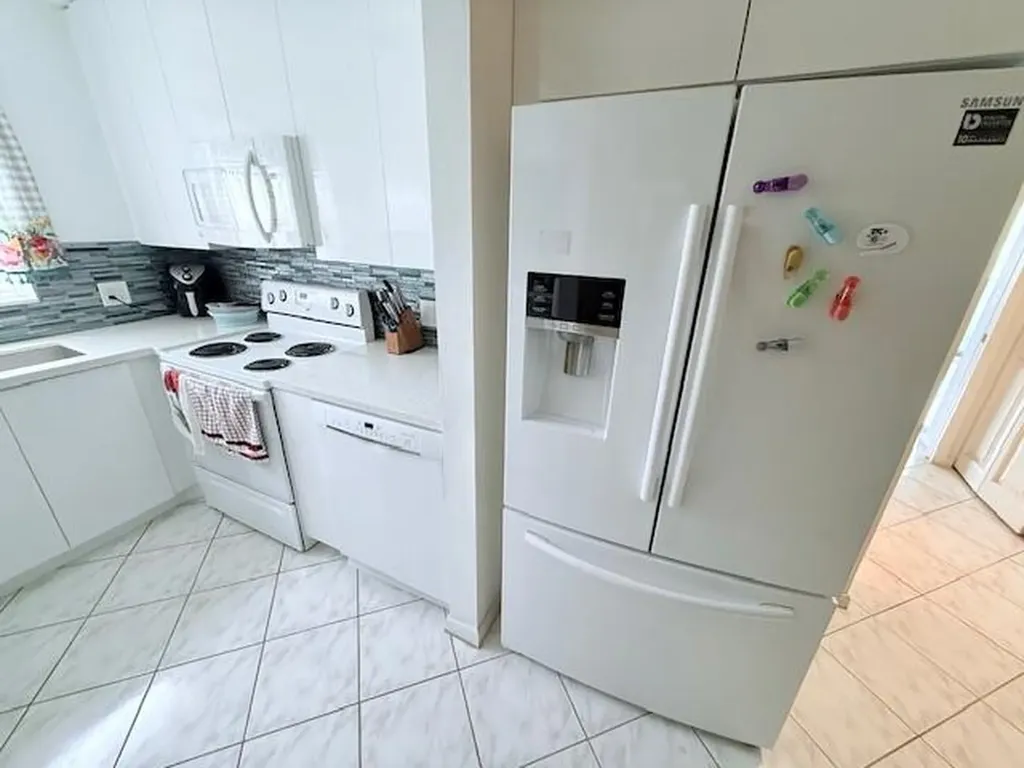41 Upminster B Crescent Deerfield Beach FL 33442