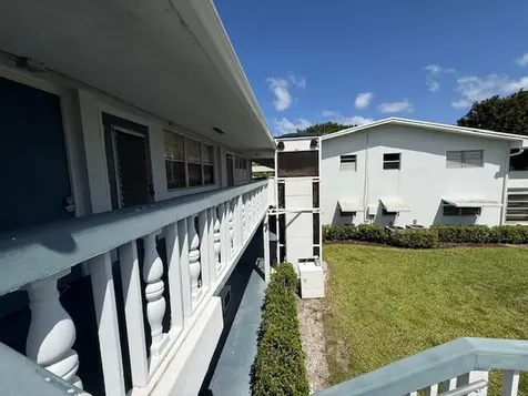 41 Upminster B Crescent Deerfield Beach FL 33442