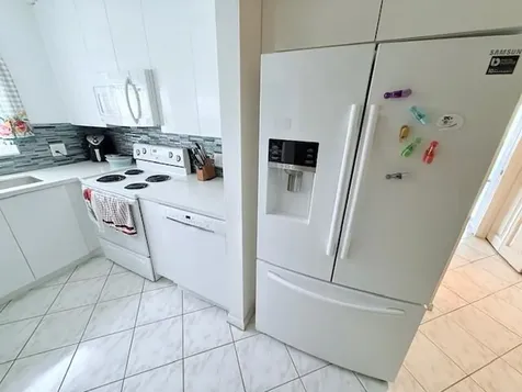 41 Upminster B Crescent Deerfield Beach FL 33442