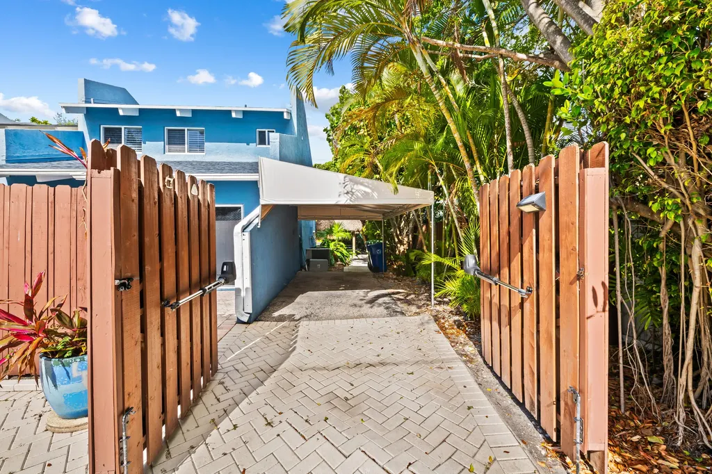 219 NE 17th Avenue Fort Lauderdale FL 33301