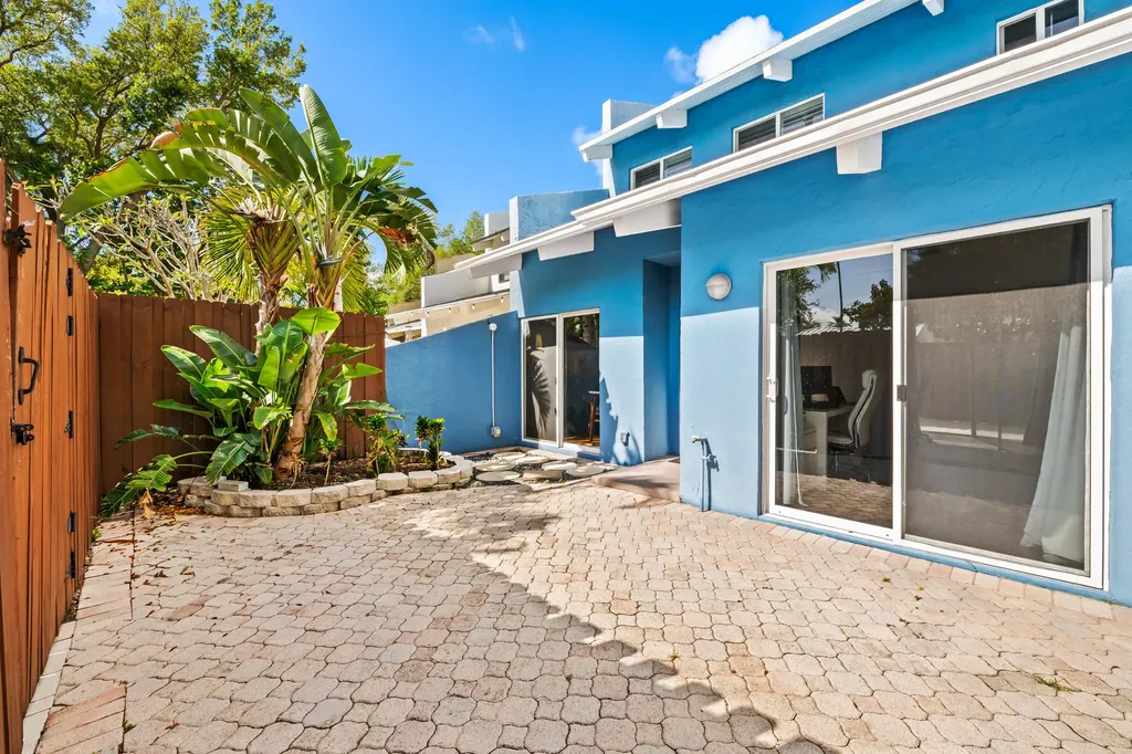 219 NE 17th Avenue Fort Lauderdale FL 33301