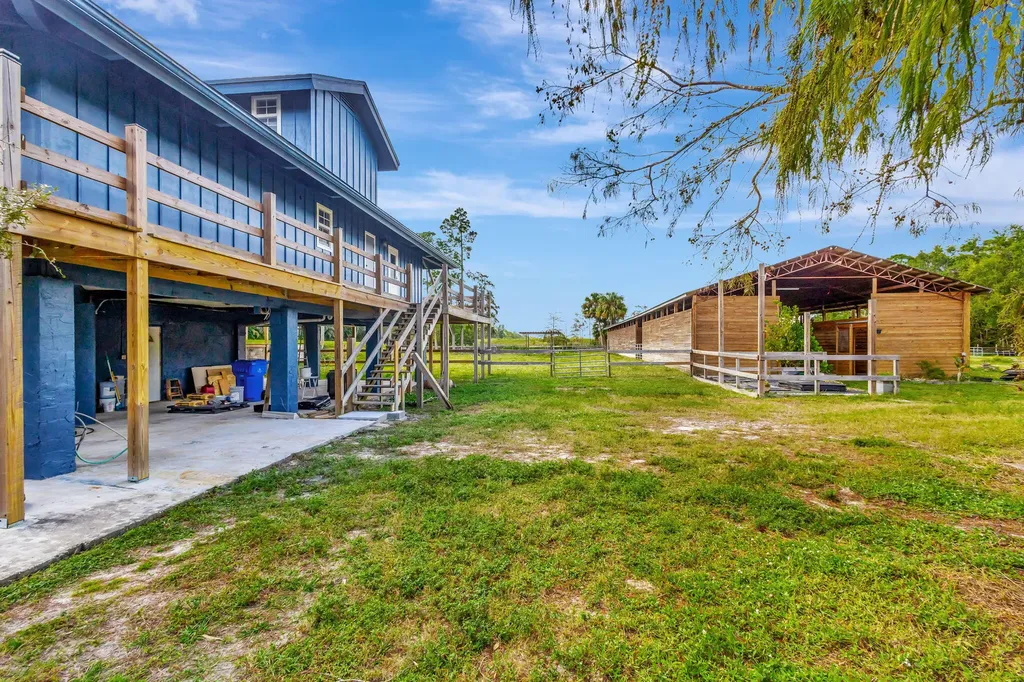 18301 Murray Lane Loxahatchee FL 33470