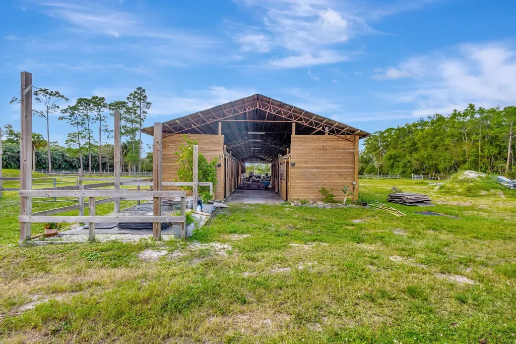 18301 Murray Lane Loxahatchee FL 33470
