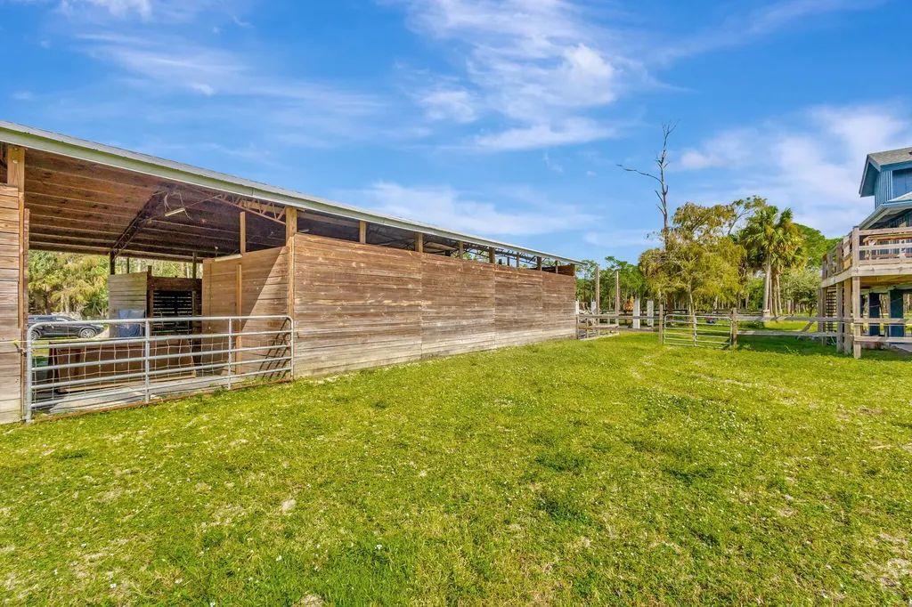 18301 Murray Lane Loxahatchee FL 33470
