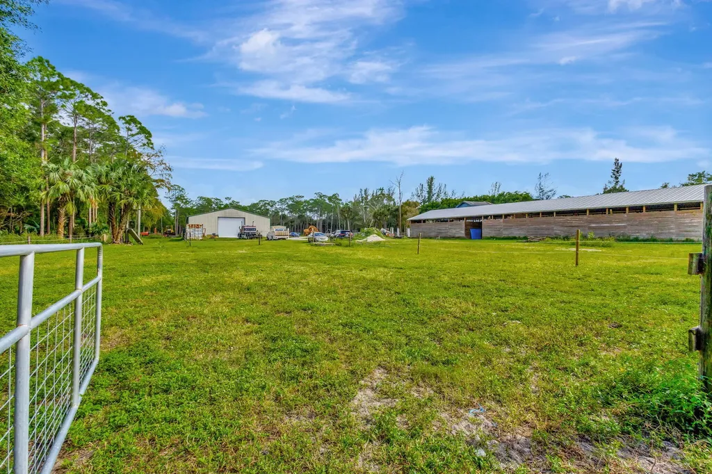 18301 Murray Lane Loxahatchee FL 33470