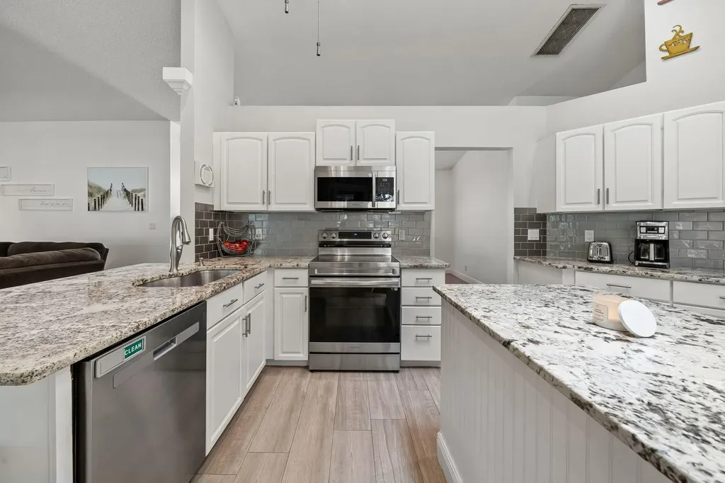 1540 Farmington Court Wellington FL 33414