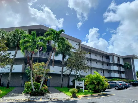 2800 NW 47th Terrace Lauderdale Lakes FL 33313