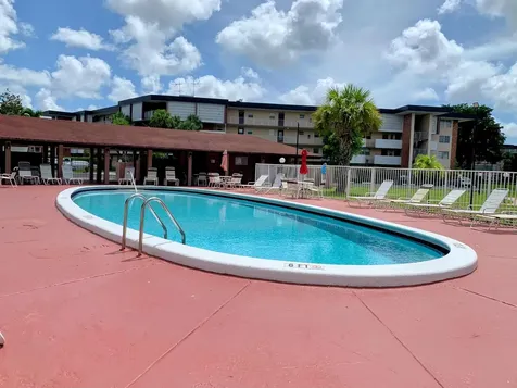 2800 NW 47th Terrace Lauderdale Lakes FL 33313