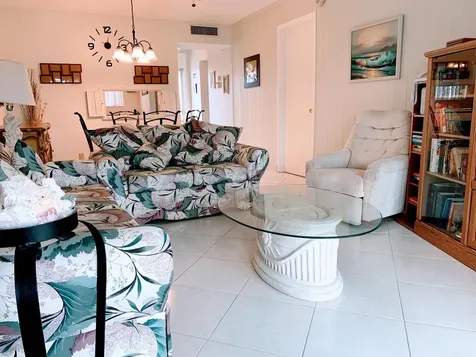 2800 NW 47th Terrace Lauderdale Lakes FL 33313
