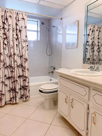 2800 NW 47th Terrace Lauderdale Lakes FL 33313